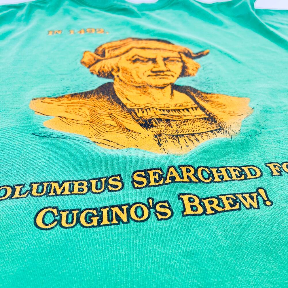 vintage men's graphic tee Cugino's Beer logo distressed green medium